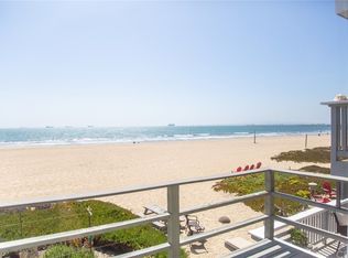 40A Surfside Ave, Seal Beach, CA 90740