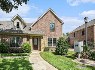 5220 Park Dr, River Oaks, TX 76114