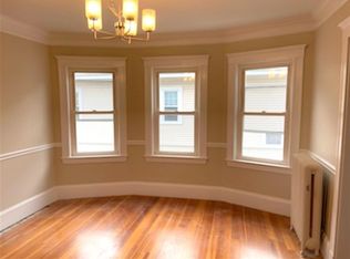 33-35 Trowbridge St #1, Arlington, MA 02474