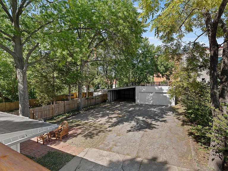113 Crestmere Ave #201 — Photo 17