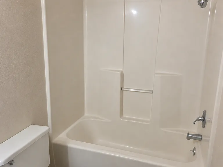 Douglas Apartments - 400 Judy Street - Heart of Branson — Photo 13