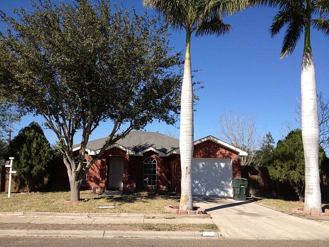 1st image of 202 E 16th St