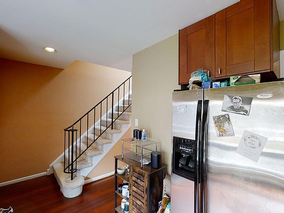 3rd image of 2125 N Monroe St APT C