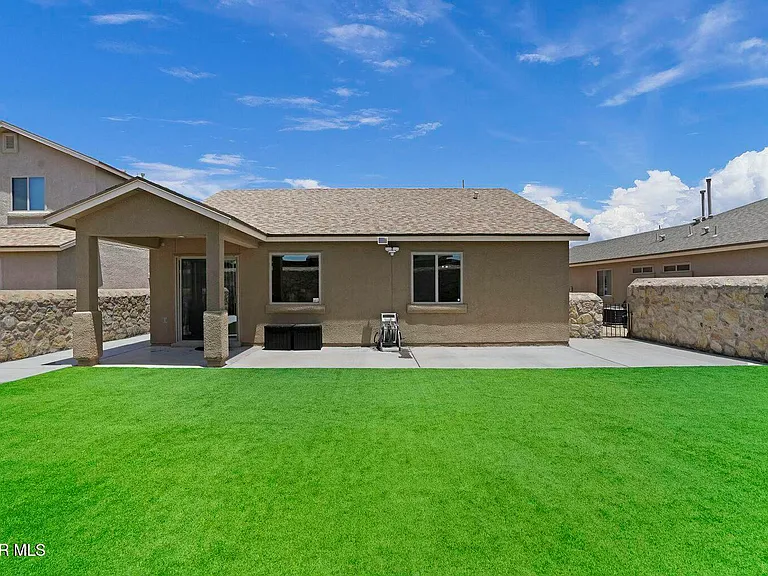 7244 Long Meadow Dr — Photo 24