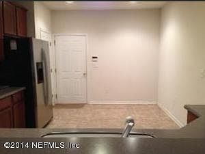 4th image of 11078 Castlemain Cir E