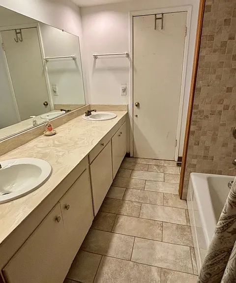 1710 Pine Ave — Photo 16