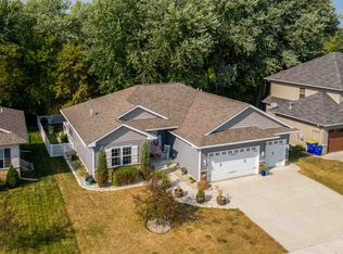 450 E Jefferson St, North Liberty, IA 52317