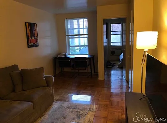 Rented by City Connections Realty | media 2