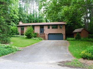 2736 N Goldring Rd, La Porte, IN 46350