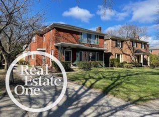 905-907 Harcourt Rd, Grosse Pointe Park, MI 48230