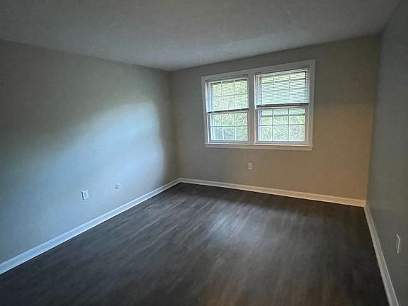 4th image of 614 Cabot St #1 & 2