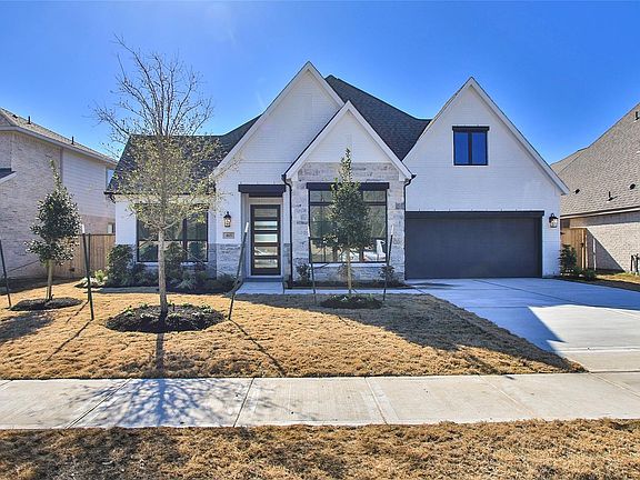 2nd image of 465 Lone Ranger Dr