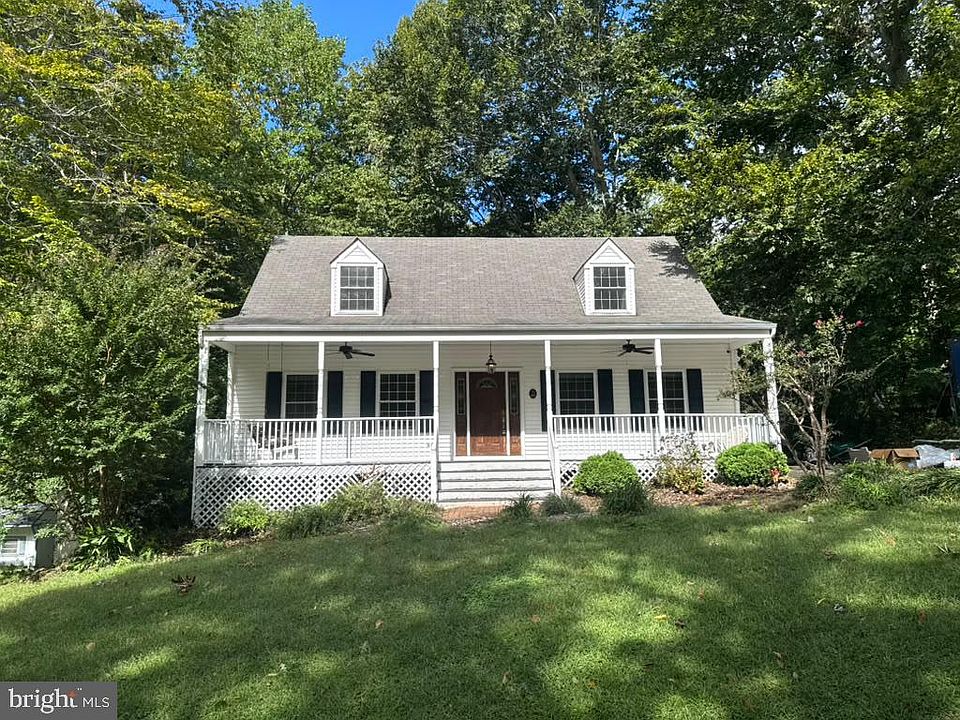 1st image of 475 Cardinal Dr