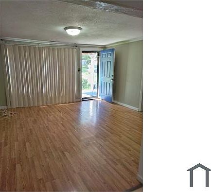 3rd image of 7549 Rowles Ave