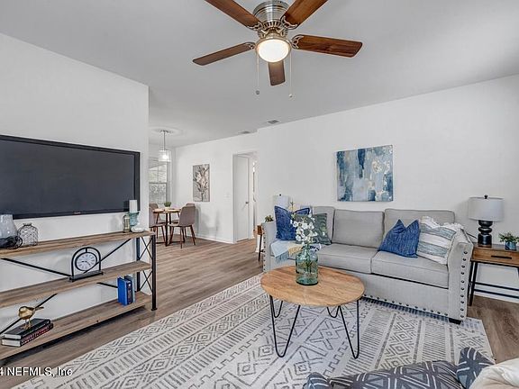 5th image of 7919 LIMOGES Drive S