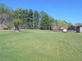 1108 Cloud Peak Ct, Kernersville, NC 27284