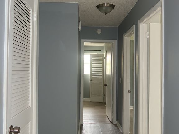 5th image of 8211 Gwendolyn Rd