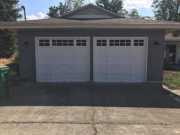 2nd image of 6330 SE Furnberg St