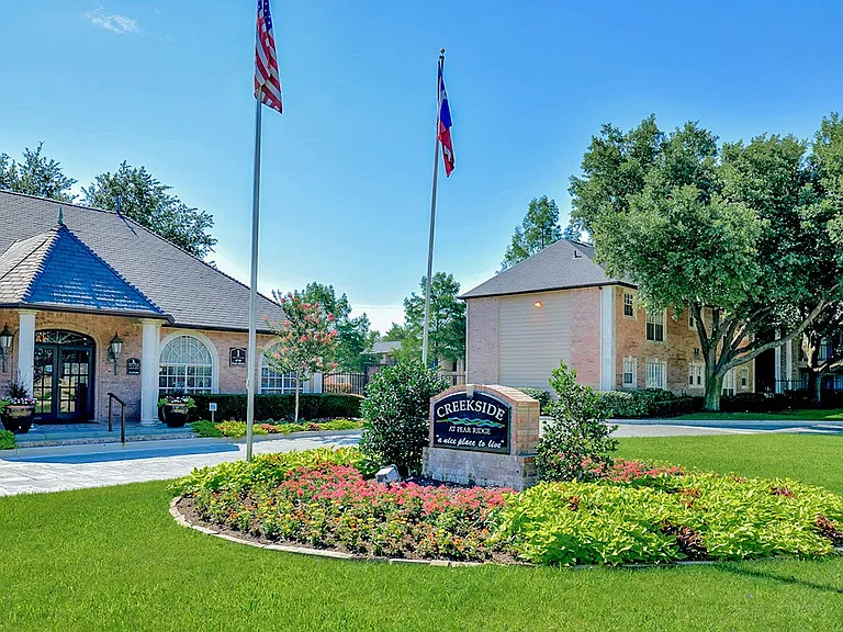 Creekside at Pear Ridge Apartments — Photo 1