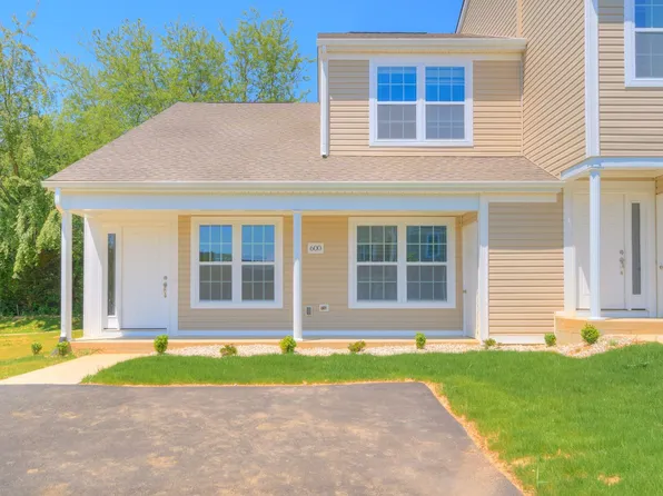 365 Twisted Oak Dr NW, Christiansburg, VA 24073