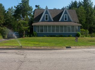 40 Martins Ferry Rd, Hooksett, NH 03106