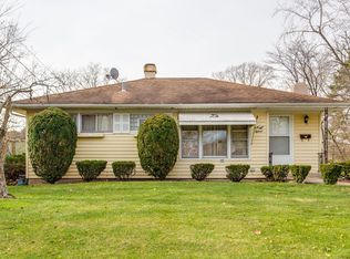 4818 Cumnor Rd, Downers Grove, IL 60515