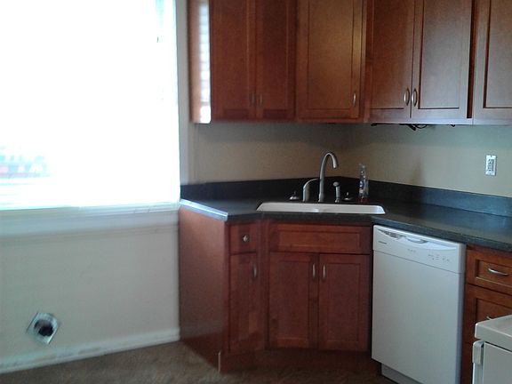 2nd image of 139 Kenna Dr