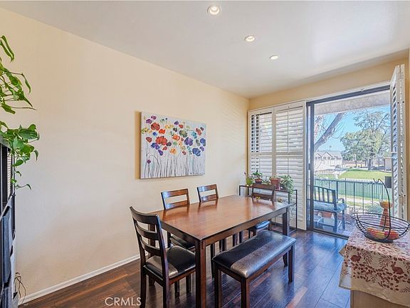 3rd image of 7211 Cozycroft Ave Unit 32