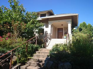 1813 2nd Ave N, Seattle, WA 98109