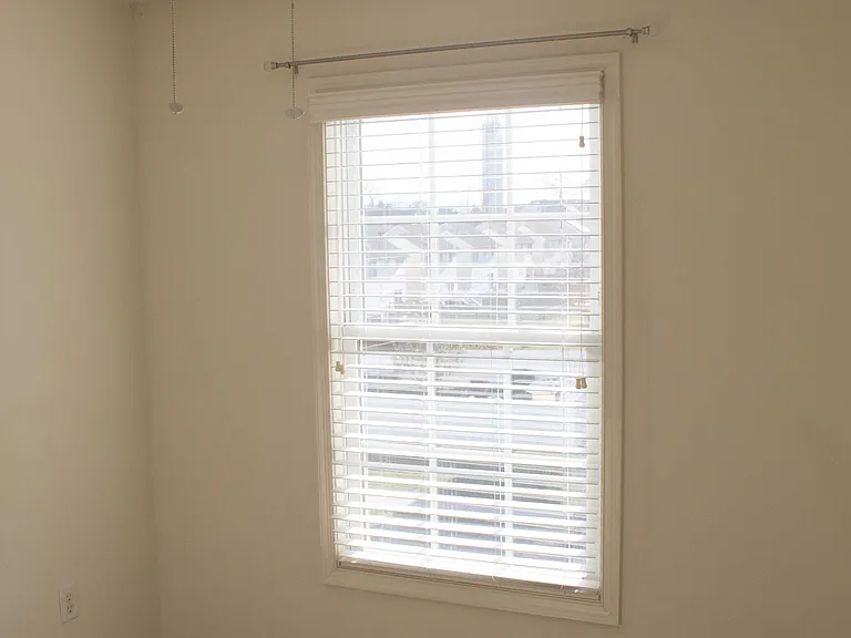 480 Thumper Dr #1 — Photo 23