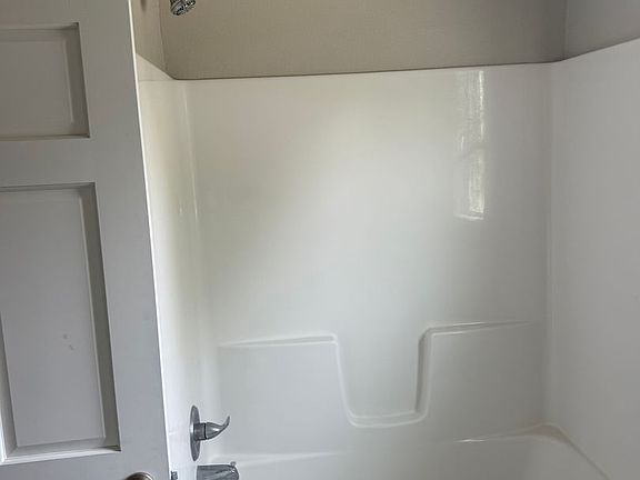 5th image of 3303 E Bremer Ave #209