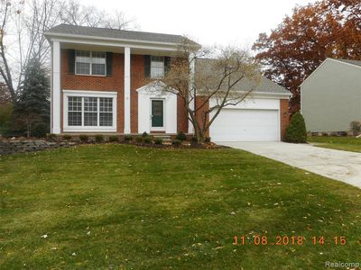 445 Thornridge Dr, Rochester Hills, MI, 48307