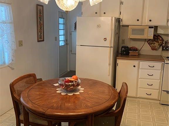 5th image of 27585 Hoenie Dr