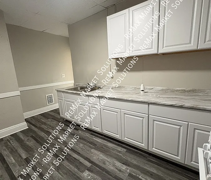 4429 Warner Rd #3 — Photo 5