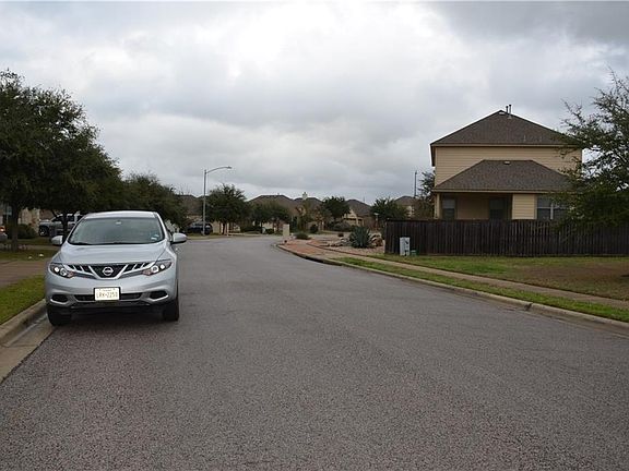 3rd image of 9616 Sawyer Fay Ln