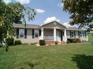 120 Lisa St, Pounding Mill, VA 24637