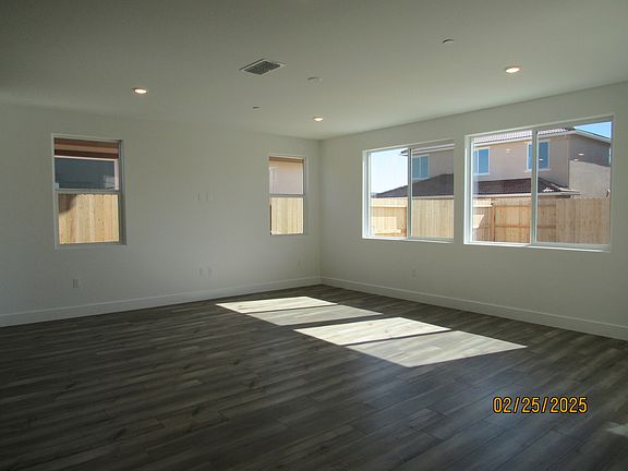4th image of 4313 Greenshank Cir