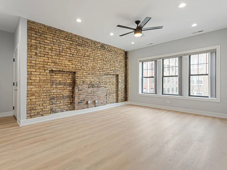 7642 N Eastlake Ter — Photo 31