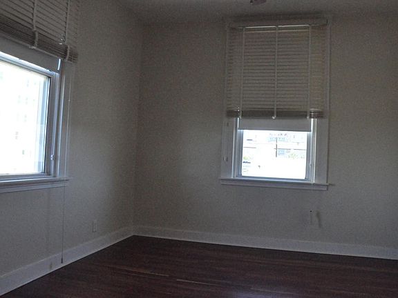 5th image of 1224 St Charles Ave APT 300