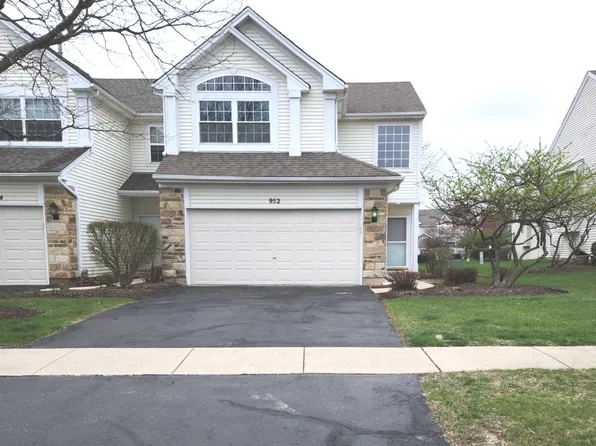 952 Mesa Dr, Lake In The Hills, IL 60156