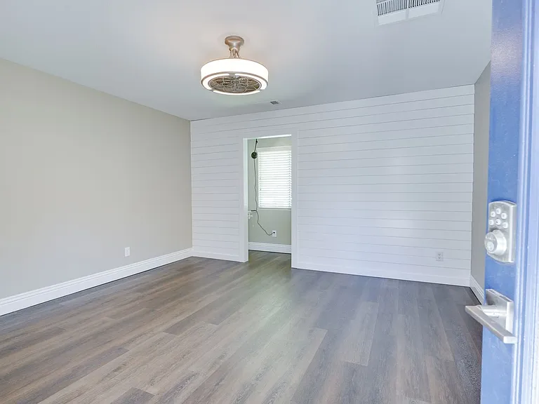 1088 Snow Roof Ave — Photo 37