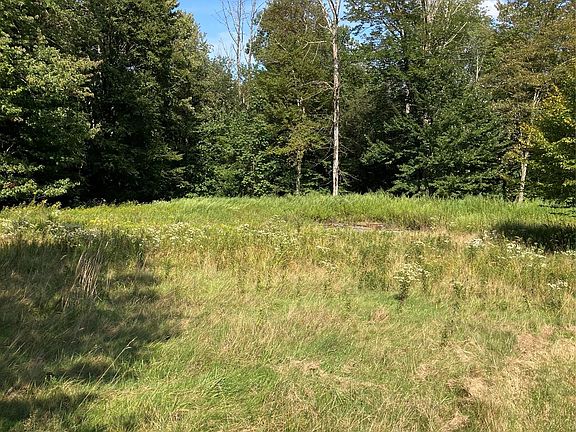 2nd image of 699 Budd Road