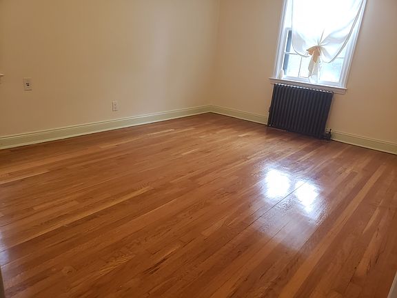 3rd image of 21700 50th Ave
