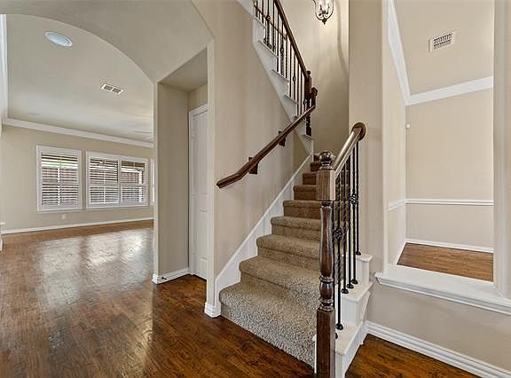 3rd image of 1801 Palisade Dr
