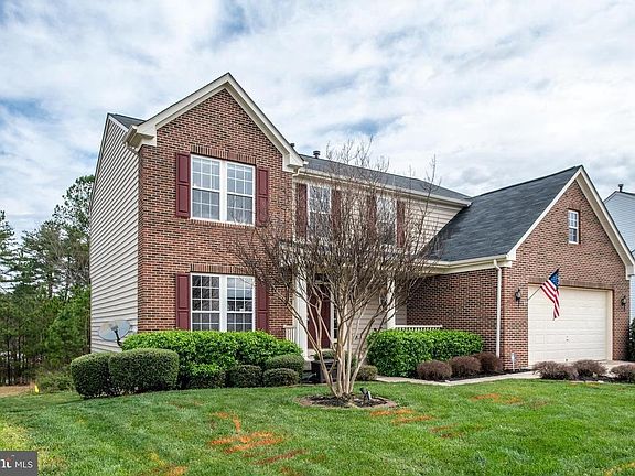 3rd image of 9523 Evergreen Cir