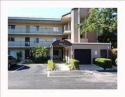 2nd image of 2214 S Cypress Bend Dr APT 307