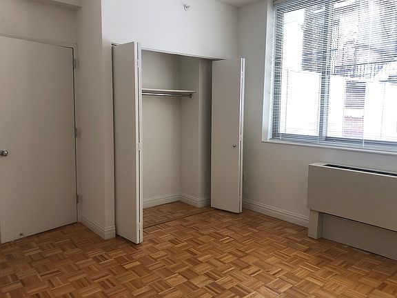 5th image of 1500 Lexington Ave APT 3Q