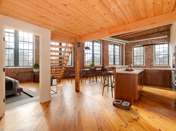 1 Pleasant St #15-26