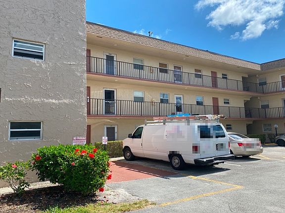 3rd image of 715 Lori Dr APT 310