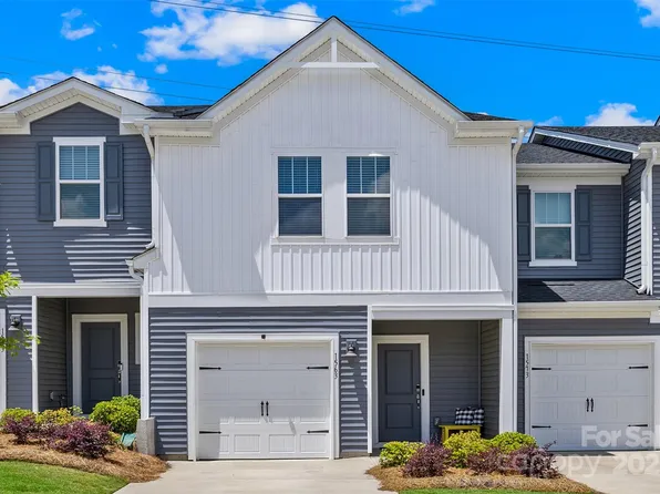 1563 Old Rivers Rd, Concord, NC 28027